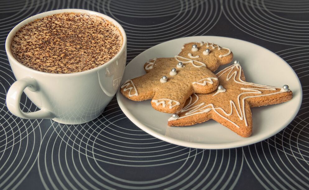 Biscuits and coffee with ginger for extra benefits